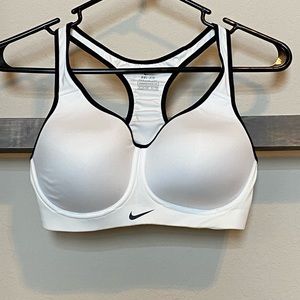 32D White Nike sports bra with cups